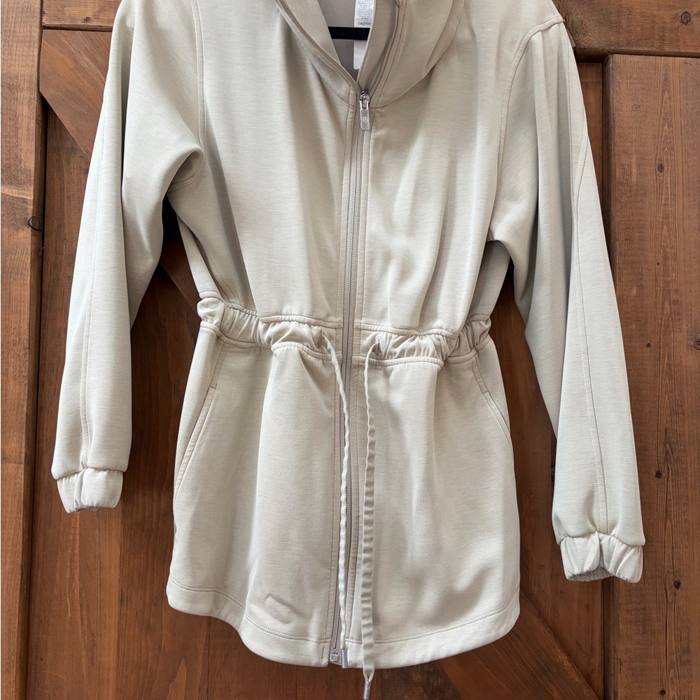Lululemon Softstreme Cinched Waist Jacket Size 2 - Picture 7 of 7